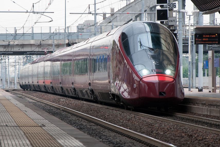 Composici�n de un AGV de Alstom en la estaci�n central operado por NTV